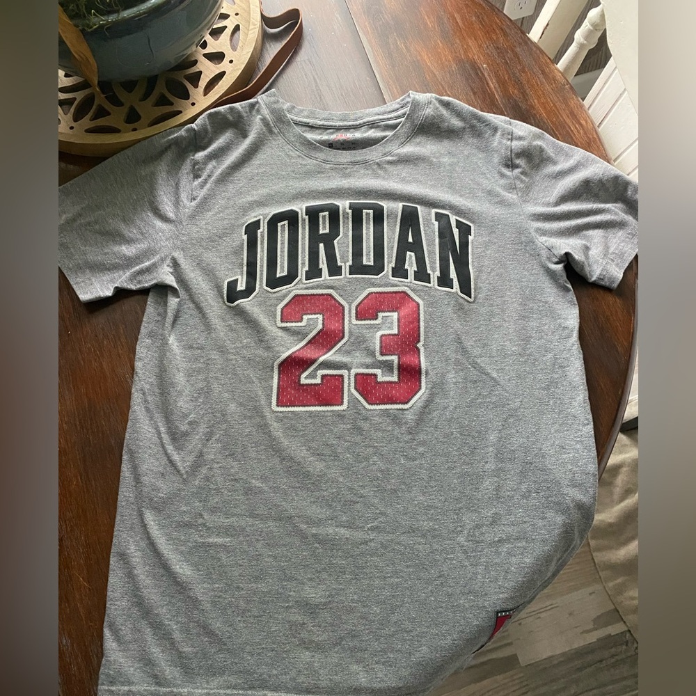 Jordan Gray T-Shirt with Black and Red Details